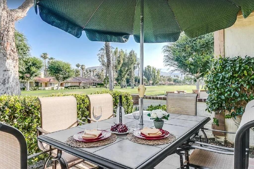 Private Country Club Condo On Awesome Golf Course! Palm Desert Ngoại thất bức ảnh